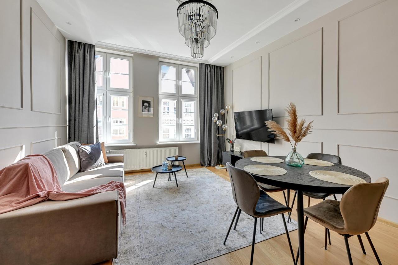 Old Town Ogarna IV Glamour By Downtown Apartments Гданск Екстериор снимка