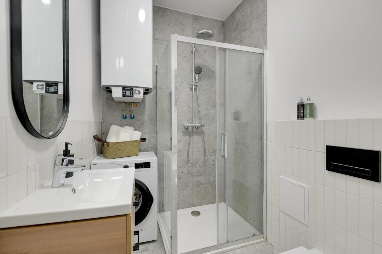 Old Town Ogarna IV Glamour By Downtown Apartments Гданск Екстериор снимка